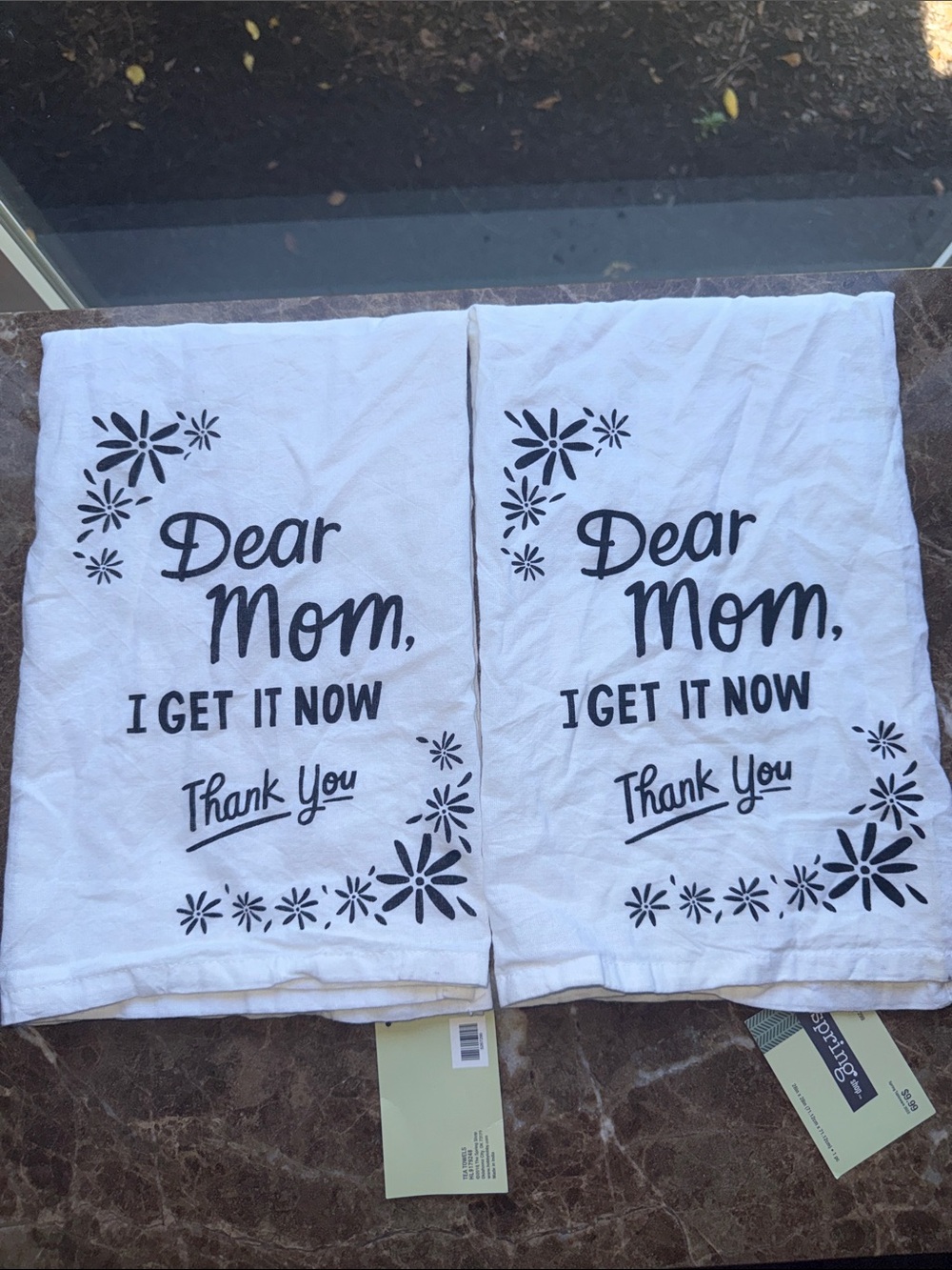 The Spring Shop White Kitchen Towels with Black 'Dear Mom' Print - Set of 2
